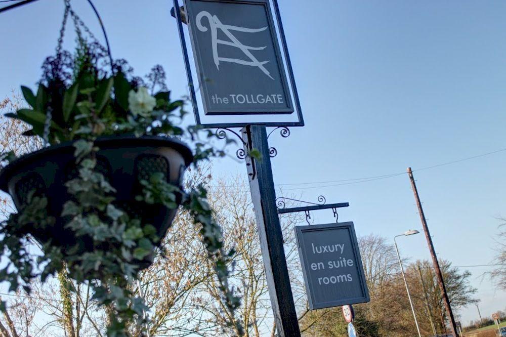 The Tollgate Inn Bradford-On-Avon Eksteriør billede