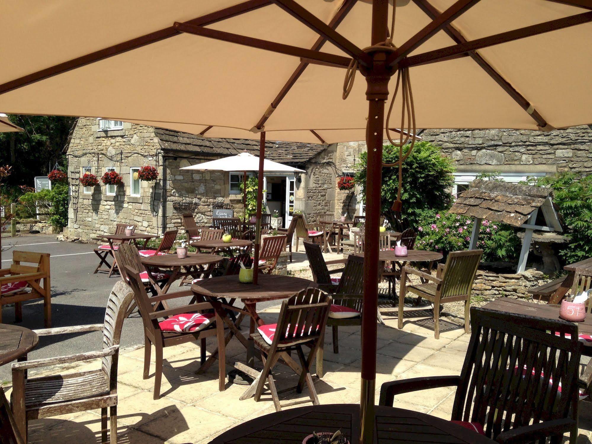 The Tollgate Inn Bradford-On-Avon Eksteriør billede